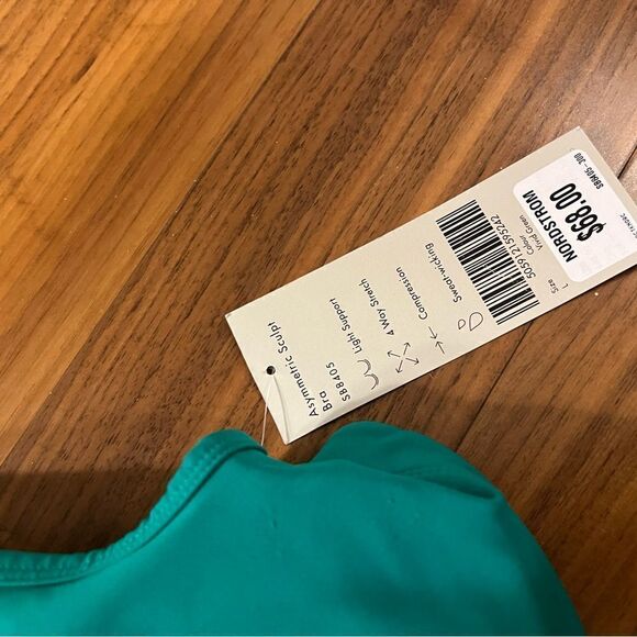 Sweaty Betty asymmetric sports bra size large NWT - Picture 5 of 12